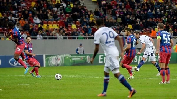 Frank Lampard Scores Chelsea's Fourth Goal in UEFA Champions League Against Steaua Bucharest (1st October 2013)