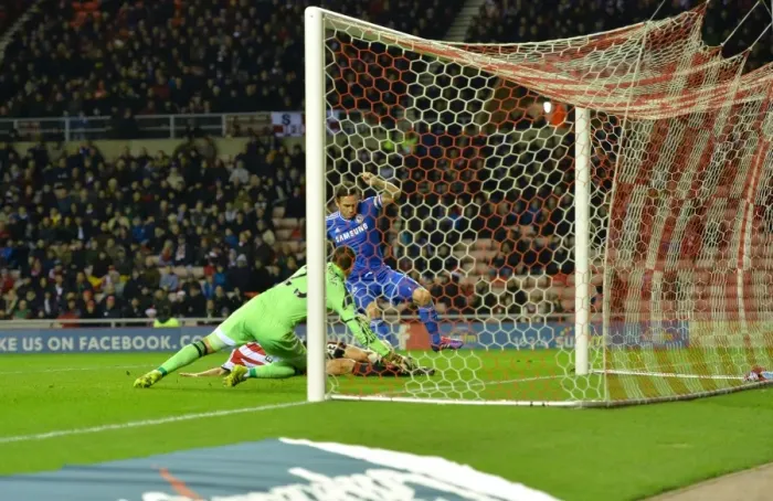 Framed Print : Frank Lampard Scores Chelsea's Opening Goal: Sunderland vs. Chelsea (December 17, 2013)