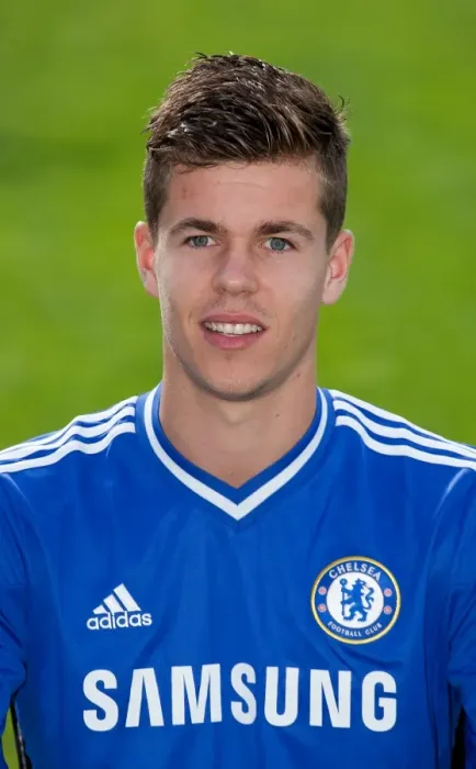 Framed Print : Marco van Ginkel at Chelsea FC Training Ground: 2013-2014 Squad Member