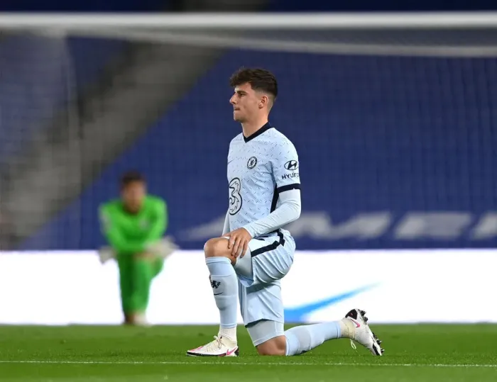 Framed Print : Mason Mount Kneels in Solidarity: Brighton & Hove Albion vs. Chelsea, Premier League