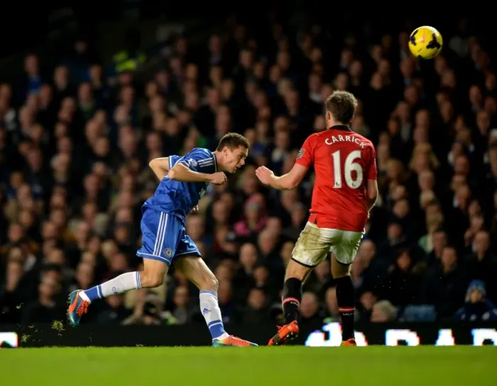 Framed Print : Nemanja Matic: Battle at Stamford Bridge - Chelsea vs Manchester United, Barclays Premier League (19th January 2014)