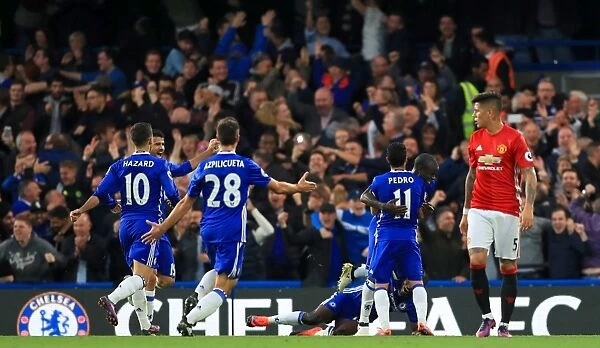 N'Golo Kante's Stunner: Chelsea's Fourth Goal in Epic Showdown Against Manchester United