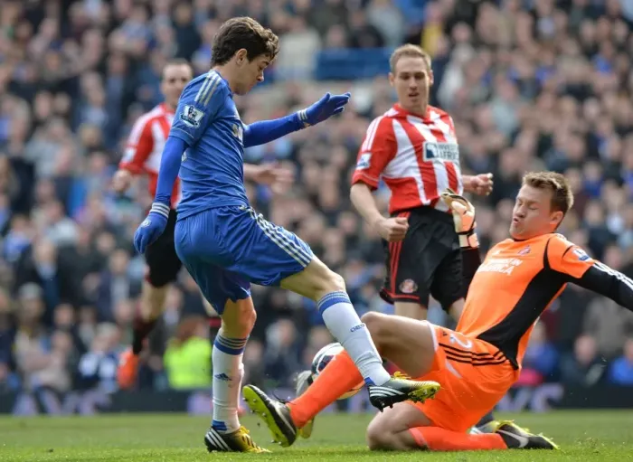 Framed Print : Oscar's Deflected Shot Results in Kilgallon's Own Goal: Chelsea vs. Sunderland (BPL, 7th April 2013)