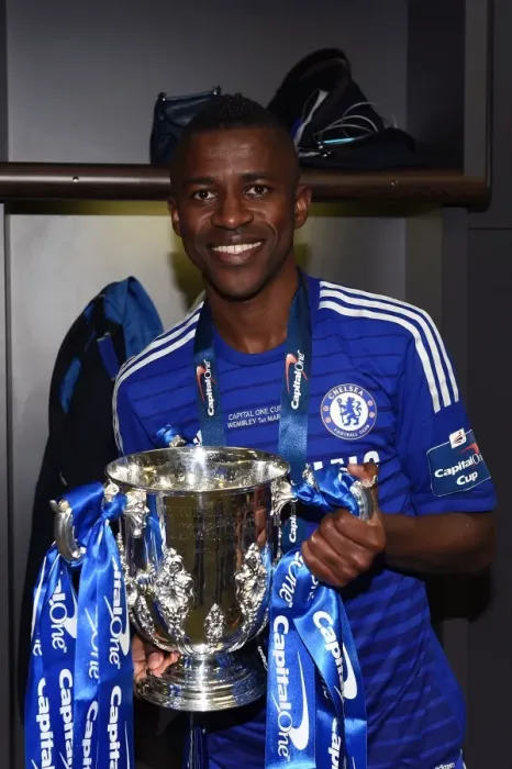 Framed Print : Ramires Lifts Capital One Cup: Chelsea's Victory over Tottenham Hotspur at Wembley, 2015