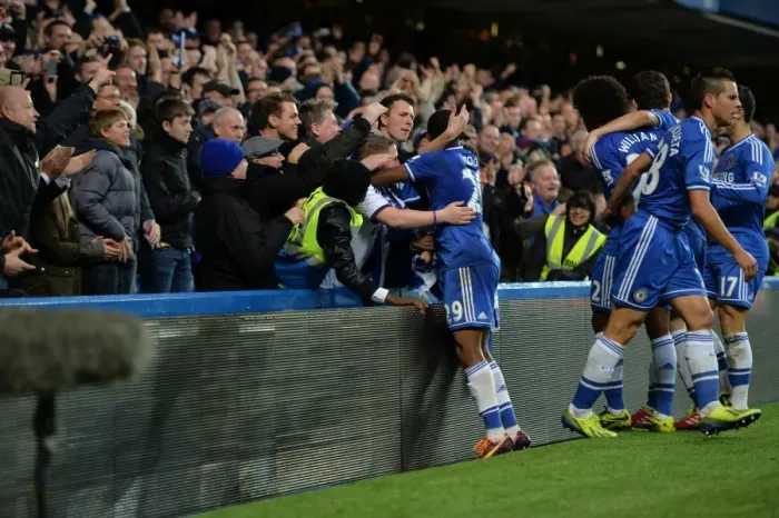 Framed Print : Samuel Eto'o's Thrilling Goal Celebration Amongst Roaring Chelsea Fans vs. West Bromwich Albion (November 9, 2013)