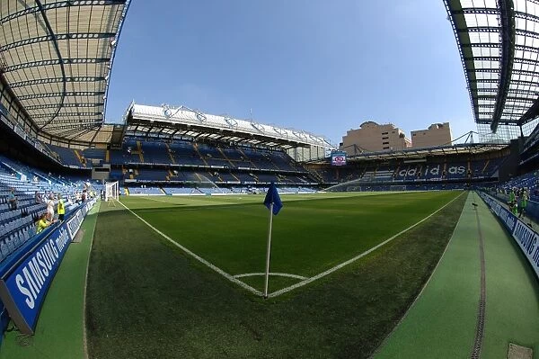 Soccer - Barclays Premier League - Chelsea v Portsmouth - Stamford Bridge