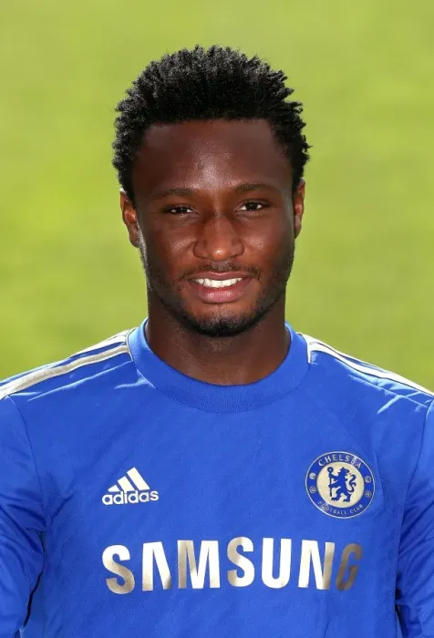 Framed Print : Soccer - Chelsea Squad Photocall - Season 2013  /  14 - Cobham Training Ground