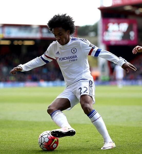 Willian in Action: Chelsea vs. Bournemouth at Vitality Stadium (April 2016)