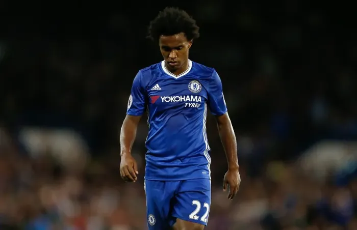 Framed Print : Willian Ignites Home Victory: Chelsea vs Liverpool - Premier League