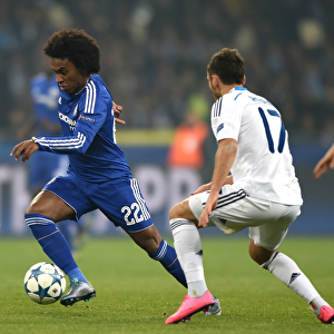 Battle for the Ball: Willian vs. Rybalka - Champions League Clash between Dynamo Kiev and Chelsea (October 2015)