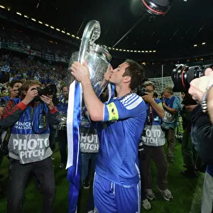Champions League Triumph: Frank Lampard's Chelsea Celebrate Victory over Bayern Munich
