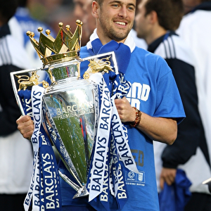 Chelsea FC: Joe Cole's Triumphant Premier League Celebration (2009-2010)