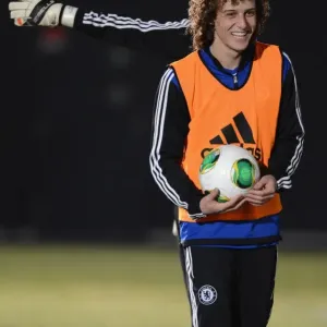 David Luiz de Chelsea FC en focus : entraînement au Stade des Marins à Yokohama pour le Championnat du monde club FIFA décembre 2012 David Luiz de Chelsea FC en focus : entraînement au Stade des Marins à Yokohama pour le Championnat du monde club FIFA décembre 2012