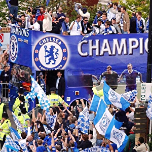 Chelsea Football Club: Triumphant Premier League Champions 2004-2005 - Parade through London