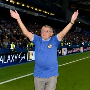 El leyenda de Chelsea Bobby Tambling regresa a Stamford Bridge: Una emocionante reunión en la mitad del partido (21 de septiembre de 2013)