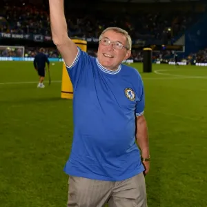 El leyenda de Chelsea Bobby Tambling se reúne con el Puente de Londres en la mitad del tiempo: Chelsea contra Fulham (21 de septiembre de 2013)
