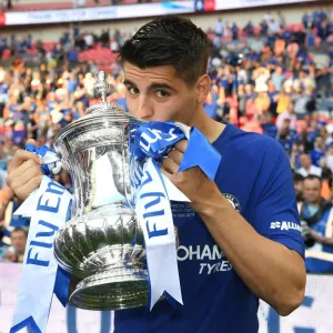 Le Chelsea remporte la Coupe d'Angleterre : un baiser de Morata scelle une victoire contre le Manchester United Le Chelsea remporte la Coupe d'Angleterre : un baiser de Morata scelle une victoire contre le Manchester United