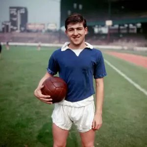 Chelsea Soccer Team Print: Terry Venables at Division One Photocall Chelsea Soccer Team Print: Terry Venables at Division One Photocall