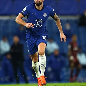 Chelsea vs Leeds United: Olivier Giroud in Action at Sold-Out Stamford Bridge, Premier League, London