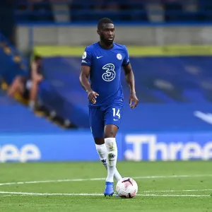Chelsea contra Liverpool: Fikayo Tomori Carga Adelante en el enfrentamiento de la Liga Premier Chelsea contra Liverpool: Fikayo Tomori Carga Adelante en el enfrentamiento de la Liga Premier