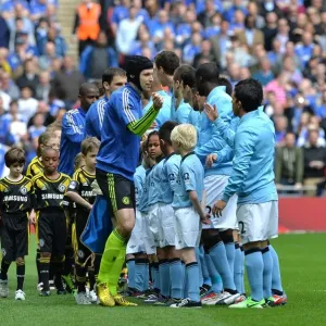 Manchester City contre Chelsea - Demi-finale de la Coupe d'Angleterre au Stade de Wembley : Les joueurs du Manchester United avant le début (14 avril 2013) Manchester City contre Chelsea - Demi-finale de la Coupe d'Angleterre au Stade de Wembley : Les joueurs du Manchester United avant le début (14 avril 2013)