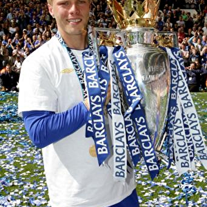 Chelsea's Eidur Gudjohnsen Celebrates with the FA Barclays Premiership Trophy at Stamford Bridge (Manchester United)