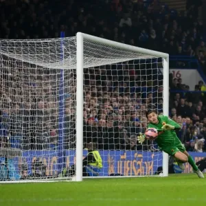 Le but de la troisième fois du Chelsea de Kurt Zouma dans le match contre l'AFC Watford en Coupe d'Angleterre au Troisième Tour (le 4 janvier 2015) Le but de la troisième fois du Chelsea de Kurt Zouma dans le match contre l'AFC Watford en Coupe d'Angleterre au Troisième Tour (le 4 janvier 2015)
