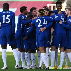 Ziyech di Chelsea segna il primo gol su campo vuoto contro Burnley a Turf Moor Ziyech di Chelsea segna il primo gol su campo vuoto contro Burnley a Turf Moor