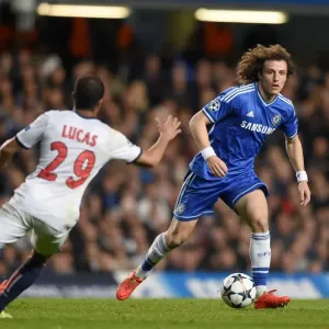 David Luiz Outmaneuvers Lucas Moura: Chelsea's Thrilling Moment vs. Paris Saint-Germain in the UEFA Champions League Quarterfinals (April 2014) David Luiz Outmaneuvers Lucas Moura: Chelsea's Thrilling Moment vs. Paris Saint-Germain in the UEFA Champions League Quarterfinals (April 2014)