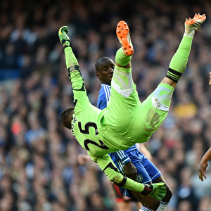 Demba Ba's Challenge: Chelsea's Thrilling Victory Over Sunderland (BPL, 19th April 2014)