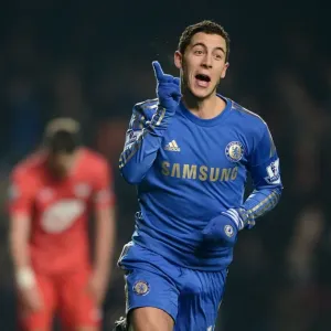L'étoile de l'Éden : le doublé exceptionnel d'Hazard, la victoire des Blues contre Saint-Maurice en championnat anglais