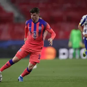 FC Porto vs. Chelsea FC - Mason Mount in Quiet UEFA Champions League Quarterfinal at Estadio Ramon Sanchez Pizjuan, Seville, Spain (April 2021) FC Porto vs. Chelsea FC - Mason Mount in Quiet UEFA Champions League Quarterfinal at Estadio Ramon Sanchez Pizjuan, Seville, Spain (April 2021)