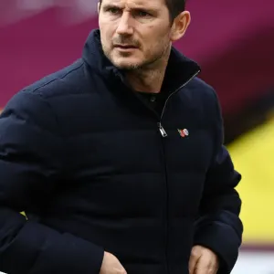 Franco Lampardo si prepara al Chelsea per il confronto con Burnley su un terreno vuoto Franco Lampardo si prepara al Chelsea per il confronto con Burnley su un terreno vuoto