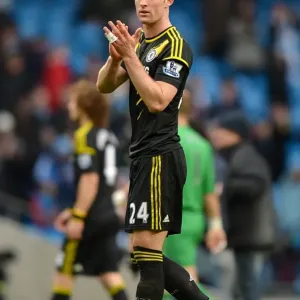 Gary Cahill contra el Manchester City: Encuentro intenso en la liga premier