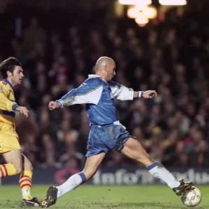 Gianluca Vialli Dirige a Chelsea al Triunfo de la Premier League: ElChelsea contra elCrystal Palace enStamford Bridge del11marzo de1998 Gianluca Vialli Dirige a Chelsea al Triunfo de la Premier League: ElChelsea contra elCrystal Palace enStamford Bridge del11marzo de1998
