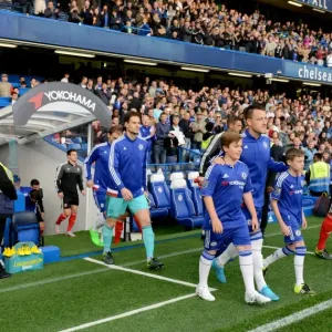 Juan Terry Dirige al Chelsea Salida en el Emparejamiento de la Liga Premiera Contra Southhampton (Octubre del 2015 )-Ponte Nuevo Estadio Juan Terry Dirige al Chelsea Salida en el Emparejamiento de la Liga Premiera Contra Southhampton (Octubre del 2015 )-Ponte Nuevo Estadio