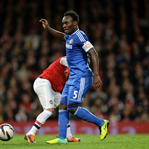 Michael Essien's Midfield Masterclass: Chelsea Shines at Emirates Against Arsenal (Capital One Cup, 29th October 2013)
