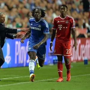 Jose Mourinho and Chelsea Players Print Jose Mourinho and Chelsea Players Print