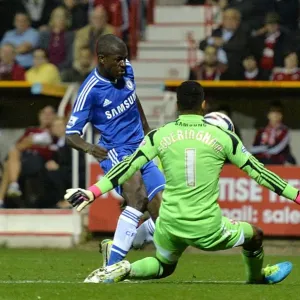 El nacimiento ramírez anota el segundo gol de chelsea contra swindon town en la copa capital one : un momento emocionante del tercer round El nacimiento ramírez anota el segundo gol de chelsea contra swindon town en la copa capital one : un momento emocionante del tercer round