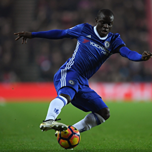 N'Golo Kante in Action: Chelsea's Midfield Maestro Shines Against Sunderland, Premier League 2016