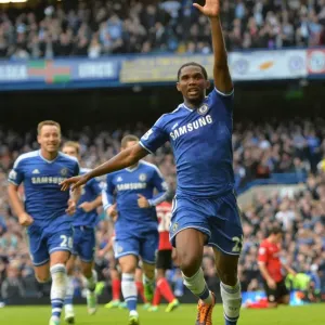 El emocionante celebración de gol de Samuel Eto'o en el partido entre Chelsea y Cardiff City (21 de septiembre del año 2013)
