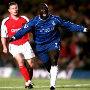 Chelsea v Arsenal Print: Jimmy Floyd Hasselbaink Celebrates Chelsea v Arsenal Print: Jimmy Floyd Hasselbaink Celebrates