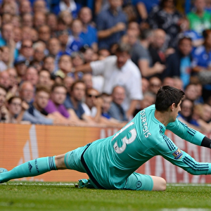 Thibaut Courtois in Action: Chelsea vs Swansea City, Barclays Premier League 2015