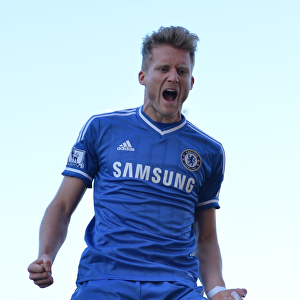Thrilling Goal: Andre Schurrle Strikes for Chelsea against Fulham, Barclays Premier League (1st March 2014)