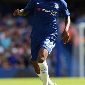 Willian in Action: Chelsea vs. Everton, Premier League at Stamford Bridge