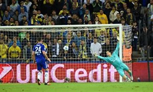 Images Dated 24th November 2015: Asmir Begovic's Spectacular Save: Chelsea vs Maccabi Tel Aviv, UEFA Champions League, Group G