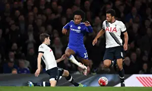 Battle at Stamford Bridge: Willian Sandwiched by Dembele and Davies (Chelsea vs. Tottenham Hotspur, Premier League 2015-16)