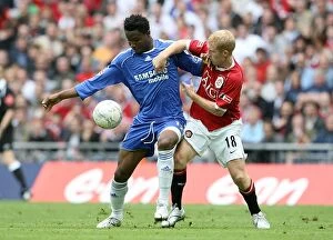 Images Dated 19th May 2007: Battle at Wembley: Scholes vs Mikel - FA Cup Final Showdown (2007) - Chelsea vs Manchester United