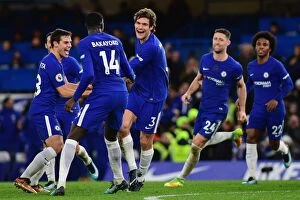 Images Dated 16th December 2017: Chelsea Celebrate: Alonso Scores First Goal Against Southampton (17-12-16)
