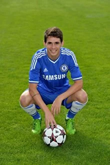Images Dated 23rd August 2013: Chelsea FC 2013-2014 Squad: A Training Moment with Oscar